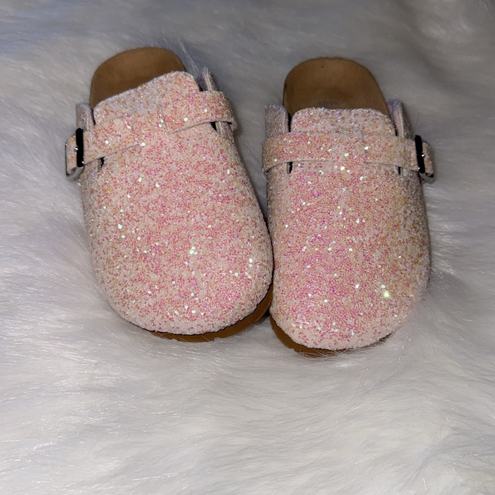 NWOT! Gap kids pink sparkle mules. Size 10-11